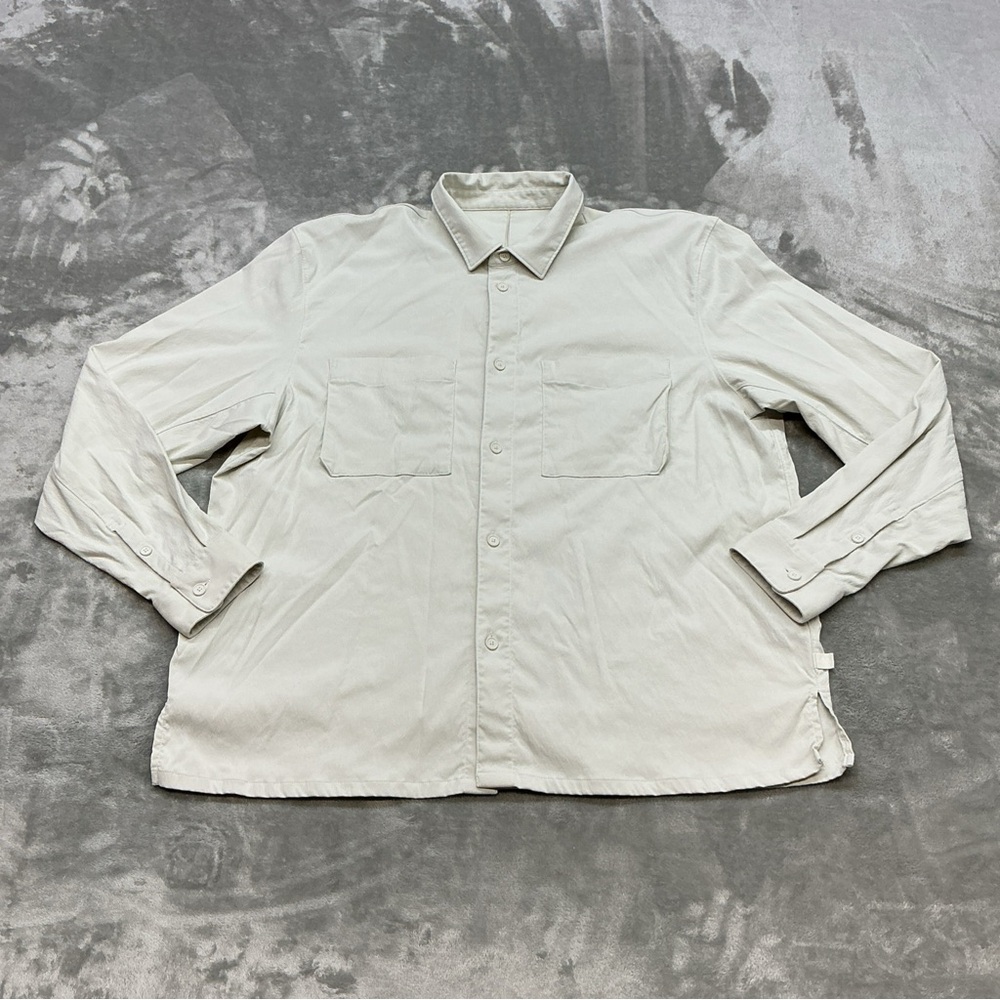 Lululemon Shirt Mens XL off white Long Sleeve Button Front Chest Pockets casual